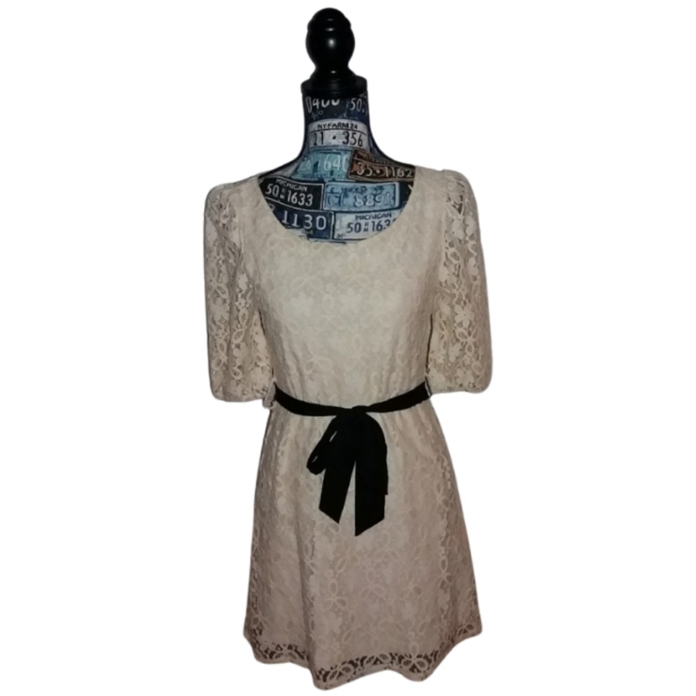 🧚♂️ Just Ginger Ivory Lace Overlay Dress🧚♂️